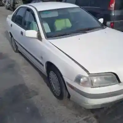 Véhicule à la ferraille volvo s40 berlina b4184s de l'année 1995 alimenté 