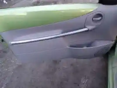 Veículo de Sucata citroen c3 pluriel kfv do ano 2003 alimentado 