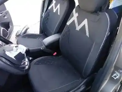 Здавання транспортного засобу renault captur (j5al) k9k628 року 2013 потужний 