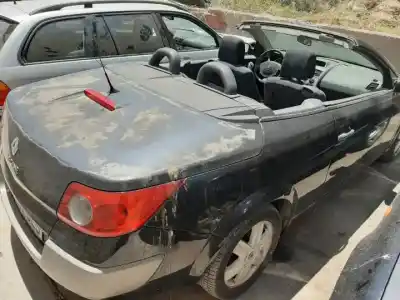 Scrapping Vehicle RENAULT MEGANE II COUPE F9Q800 of the year 2003 powered 