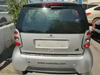 Veículo de Sucata smart fortwo coupe m160910 do ano 2003 alimentado 