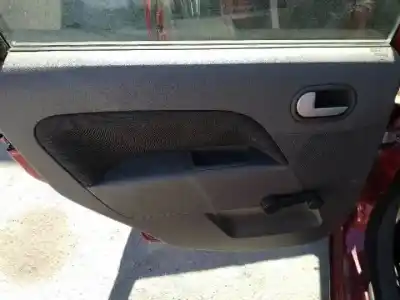 Veículo de Sucata ford fiesta (cbk) d/f6ja do ano 2001 alimentado 