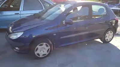 Veículo de Sucata peugeot                                            206 berlina                                                                                                                                                                                                                                                xt                                                                                                                                                                                                                                                         do ano 2000 alimentado kfx