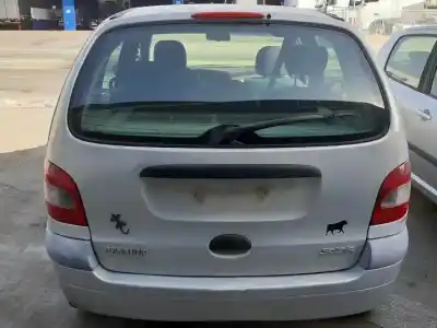 Scrapping Vehicle renault scenic (ja..) f9qq7 of the year 2001 powered 