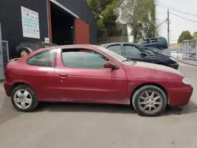 Veículo de Sucata renault megane i fase 2 coupe (da...) k4j750 do ano 2000 alimentado 