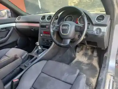 Здавання транспортного засобу audi a4 cabrio (8h) bfb року 2002 потужний 