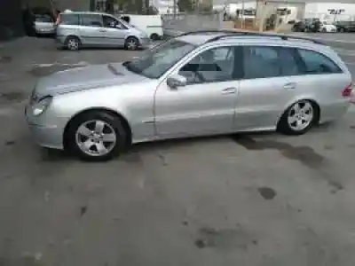 Veículo de Sucata mercedes-benz clase e (w211) familiar 646961 do ano 2003 alimentado 