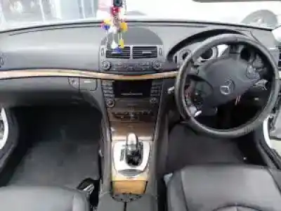 Veículo de Sucata mercedes-benz clase e (w211) familiar 646961 do ano 2003 alimentado 