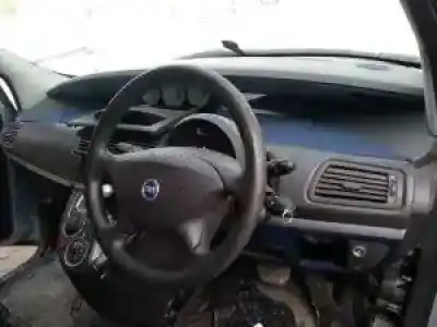 Scrapping Vehicle fiat ulysse (179) rfn(ew10j4) of the year 2002 powered 