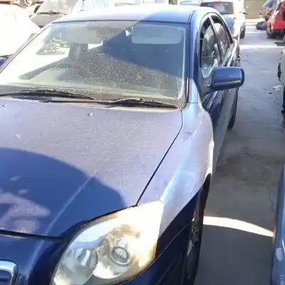 Veículo de Sucata toyota avensis berlina (t25) 1zzfe do ano 2003 alimentado 