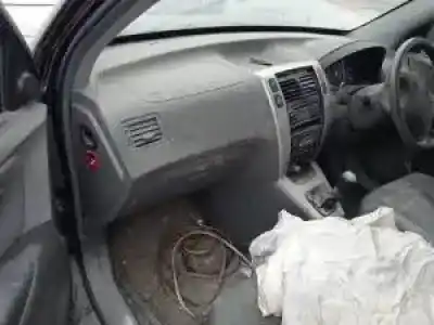 Vehicul casat hyundai tucson (jm) g4gc al anului 2004 alimentat 