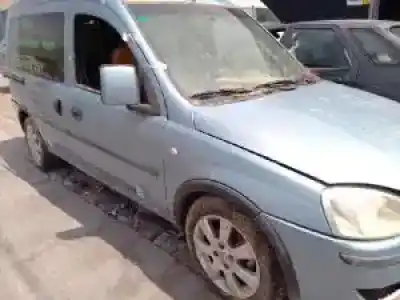 Veículo de Sucata opel combo z13dt do ano 2004 alimentado 