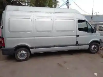 Здавання транспортного засобу renault master ii phase 2 combi g9u650 року 2006 потужний 