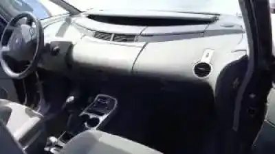 Veicolo di demolizione renault espace iv (jk0) g9t742 dell'anno 2002 alimentato 