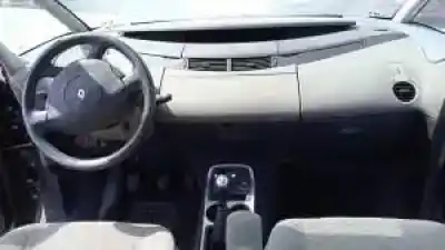 Veicolo di demolizione renault espace iv (jk0) g9t742 dell'anno 2002 alimentato 