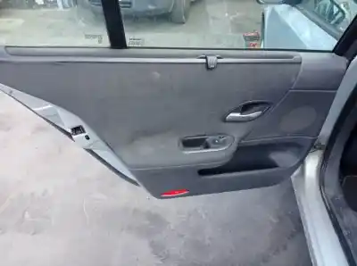 Здавання транспортного засобу renault laguna ii (bg0) f9q750 року 2001 потужний 