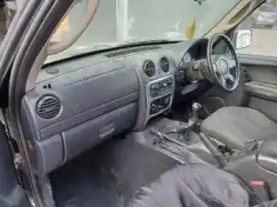 Veicolo di demolizione jeep cherokee (kj) ed1 dell'anno 2001 alimentato 