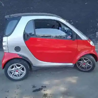 Veicolo di demolizione smart fortwo coupe m160920 dell'anno 2000 alimentato 