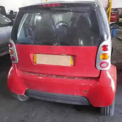 Veicolo di demolizione smart fortwo coupe m160920 dell'anno 2000 alimentato 