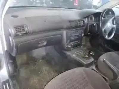 Veículo de Sucata volkswagen passat berlina (3b3) awx do ano 2000 alimentado 