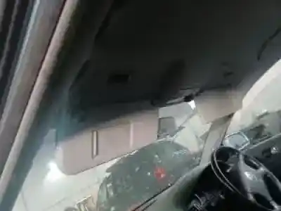 Veículo de Sucata volkswagen passat berlina (3b3) awx do ano 2000 alimentado 