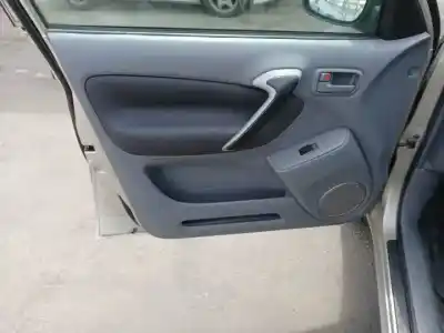Здавання транспортного засобу toyota rav 4 ii (_a2_) 2.0 d 4wd (cla20_, cla21_) року 2003 потужний 