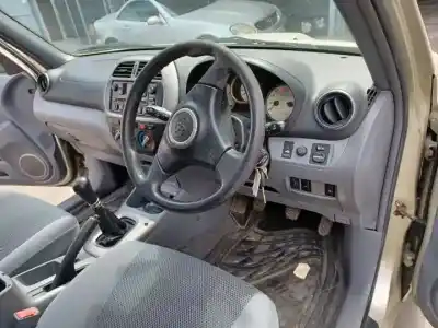 Здавання транспортного засобу toyota rav 4 ii (_a2_) 2.0 d 4wd (cla20_, cla21_) року 2003 потужний 