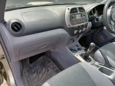 Здавання транспортного засобу toyota rav 4 ii (_a2_) 2.0 d 4wd (cla20_, cla21_) року 2003 потужний 