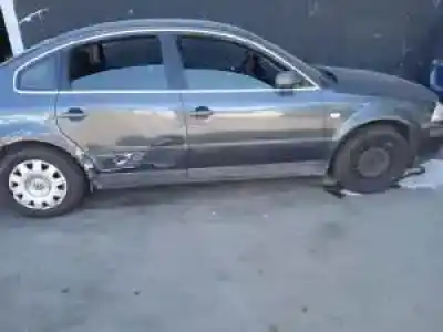 Veículo de Sucata volkswagen passat berlina (3b3) (d) avf 3bg do ano 2000 alimentado 