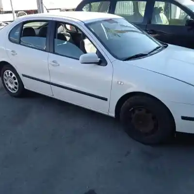 Veículo de Sucata seat leon (1m1) apg do ano 1999 alimentado 