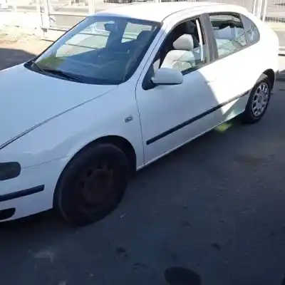 Veículo de Sucata seat leon (1m1) apg do ano 1999 alimentado 