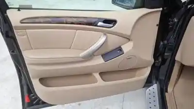 Scrapping Vehicle bmw x5 (e53) m54 of the year 2000 powered 