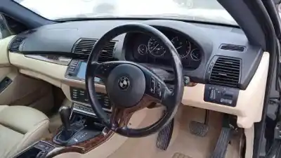 Scrapping Vehicle bmw x5 (e53) m54 of the year 2000 powered 