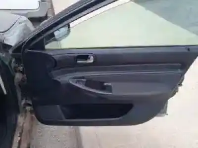 Vehicul casat audi a4 berlina (b5) g-adr al anului 1994 alimentat 