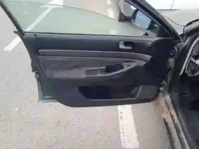 Vehicul casat audi a4 berlina (b5) g-adr al anului 1994 alimentat 