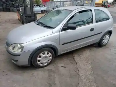 Здавання транспортного засобу opel corsa c z10xep року 2003 потужний 