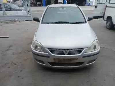Здавання транспортного засобу opel corsa c z10xep року 2003 потужний 