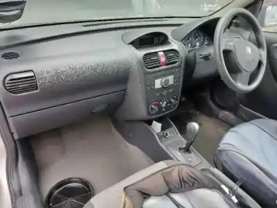 Здавання транспортного засобу opel corsa c z10xep року 2003 потужний 