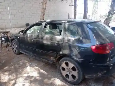 Véhicule à la ferraille audi a3 sportback (8p) bkd de l'année 2004 alimenté 