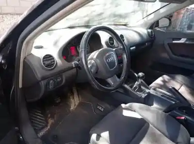 Véhicule à la ferraille audi a3 sportback (8p) bkd de l'année 2004 alimenté 