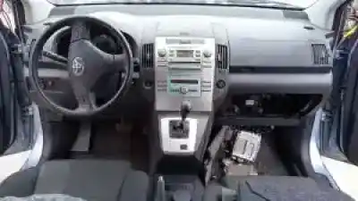 Veículo de Sucata toyota corolla verso (r1) 1zz-fe do ano 2004 alimentado 