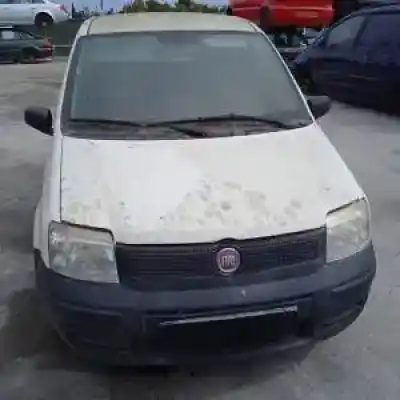 Véhicule à la ferraille FIAT II PANDA (169) 187A1000 [40KW] de l'année 2003 alimenté 