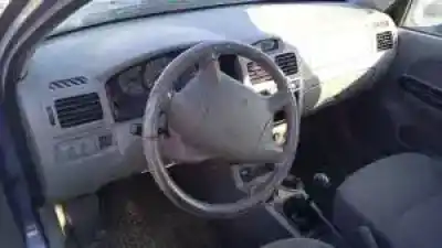 Veículo de Sucata kia rio (dc) a5d do ano 2002 alimentado 
