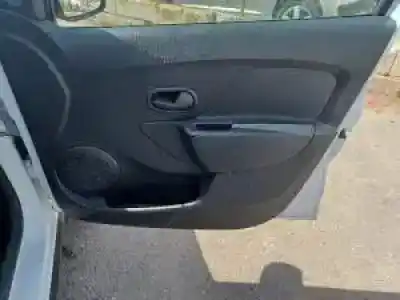 Scrapping Vehicle dacia sandero h4bb408 of the year 2012 powered 