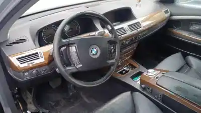 Vehicul casat bmw serie 7 (e65/e66) n62b44 al anului 2001 alimentat 