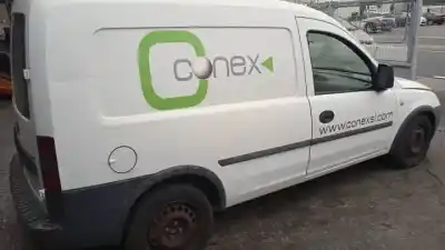 Veículo de Sucata opel combo y13dt do ano 2004 alimentado 