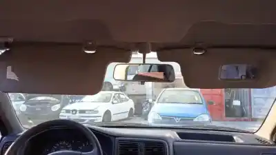 Veículo de Sucata nissan almera (n15) ga16de do ano 1995 alimentado 