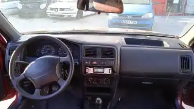 Veículo de Sucata nissan almera (n15) ga16de do ano 1995 alimentado 