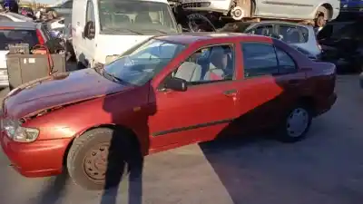 Veículo de Sucata nissan almera (n15) ga16de do ano 1995 alimentado 