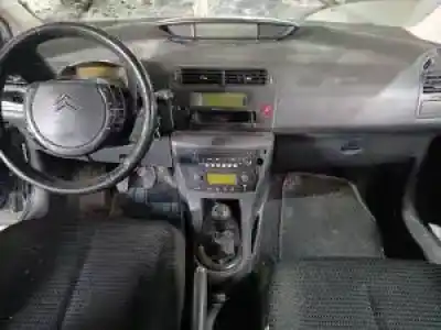 Veículo de Sucata citroen c4 coupe 9hy do ano 2004 alimentado 